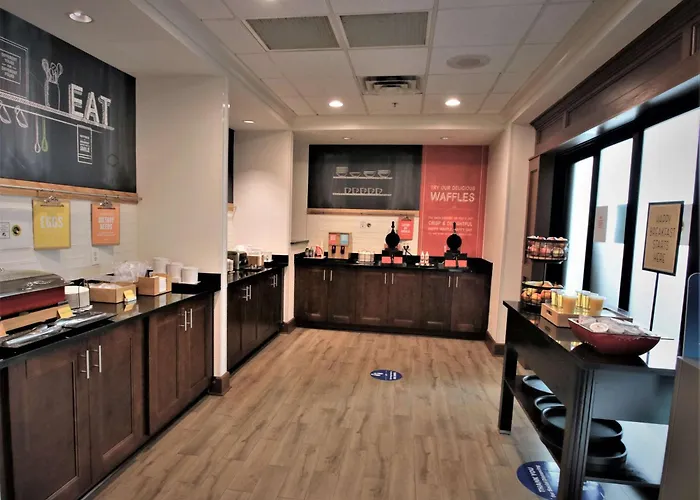 Hampton Inn & Suites Jacksonville Beach Boulevard/Mayo Clinic